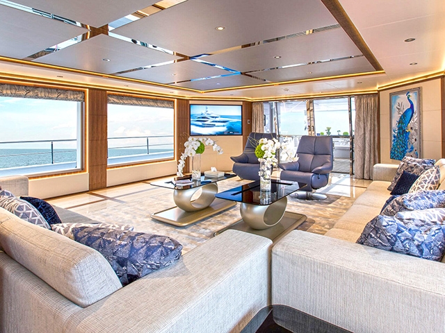 Yacht Gulf Craft Majesty 140 /4 TissoT Yachts Switzerland