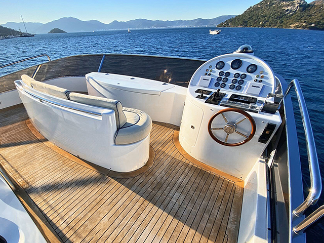 Yacht Azimut-Benetti Spa 30 Tissot Jachten International