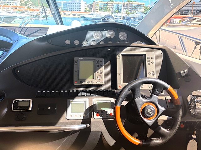 Yacht Sunseeker Predator 68 TissoT Yachts Switzerland