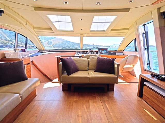 Yacht Sealine T60 Aura TissoT Yachts Switzerland