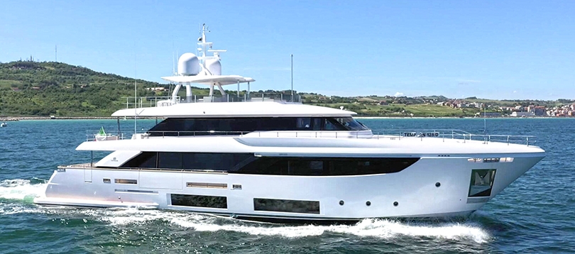 Acheter Superyacht Navetta 33 Custom Line Tissot Yachts International