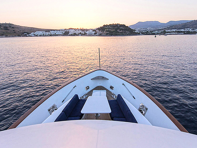 Yacht Tansu Yachts Custom TissoT Yachts Switzerland