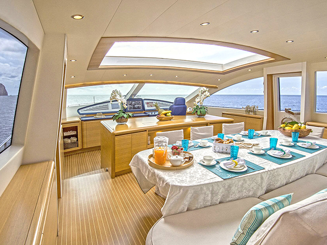 Yacht Cerri Cantieri Navali 86 FlyingSport TissoT Yachts Switzerland