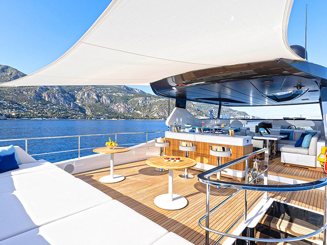 Yacht Overmarine Mangusta GranSport 33 TissoT Yachts Switzerland