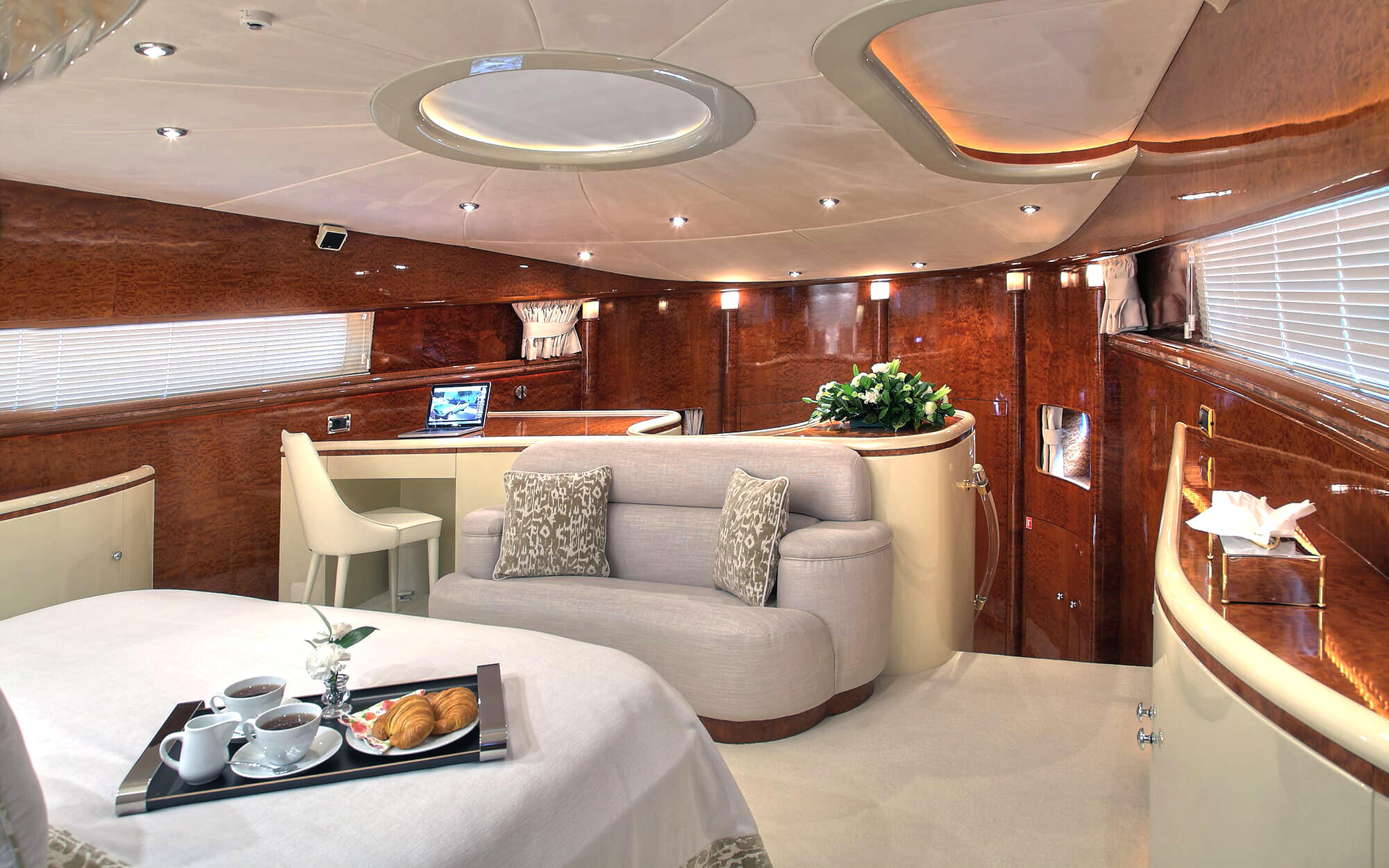 Yacht Horizon Elegance 105 TissoT Yachts Switzerland