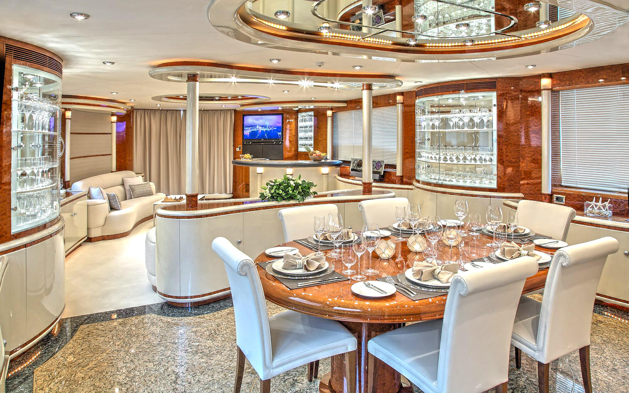 Yacht Horizon Elegance 105 TissoT Yachts Switzerland