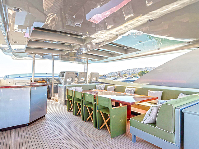 Yacht Couach Custom TissoT Yachts Switzerland