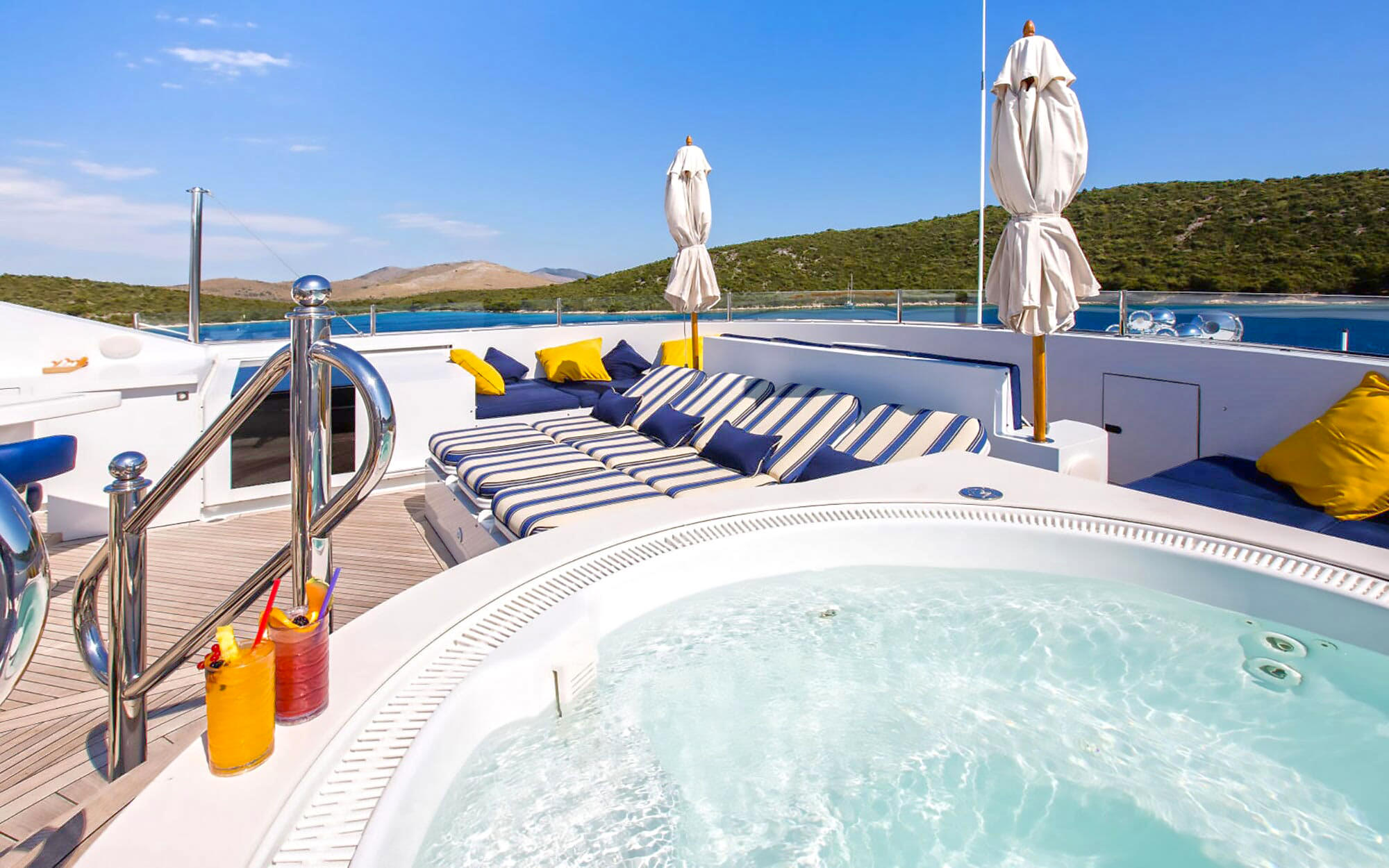 Yacht Trinity Yachts Trinity 180 TissoT Yachts Switzerland