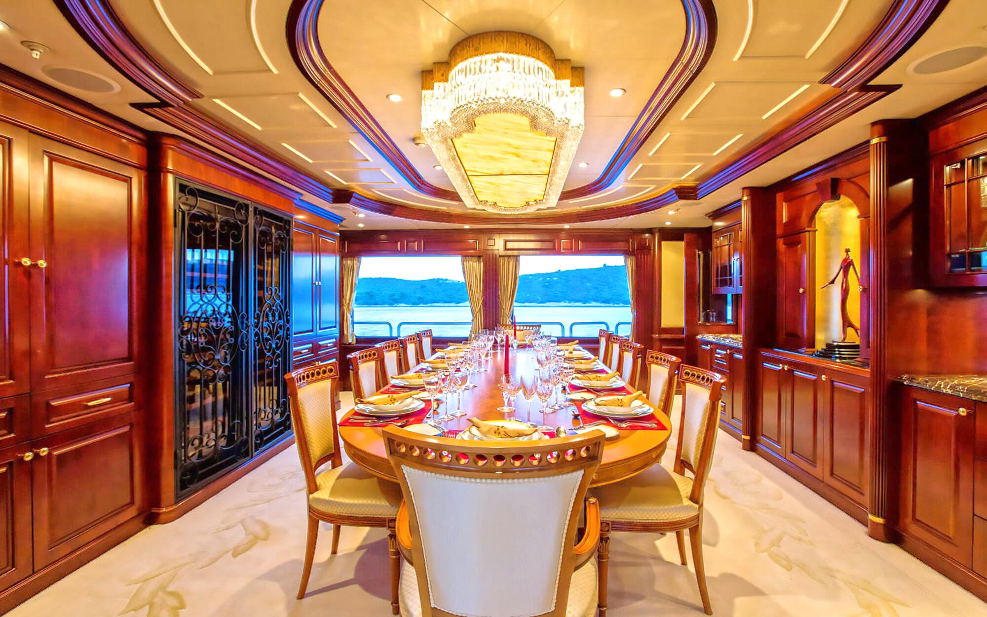 Yacht Trinity Yachts Trinity 180 TissoT Yachts Switzerland