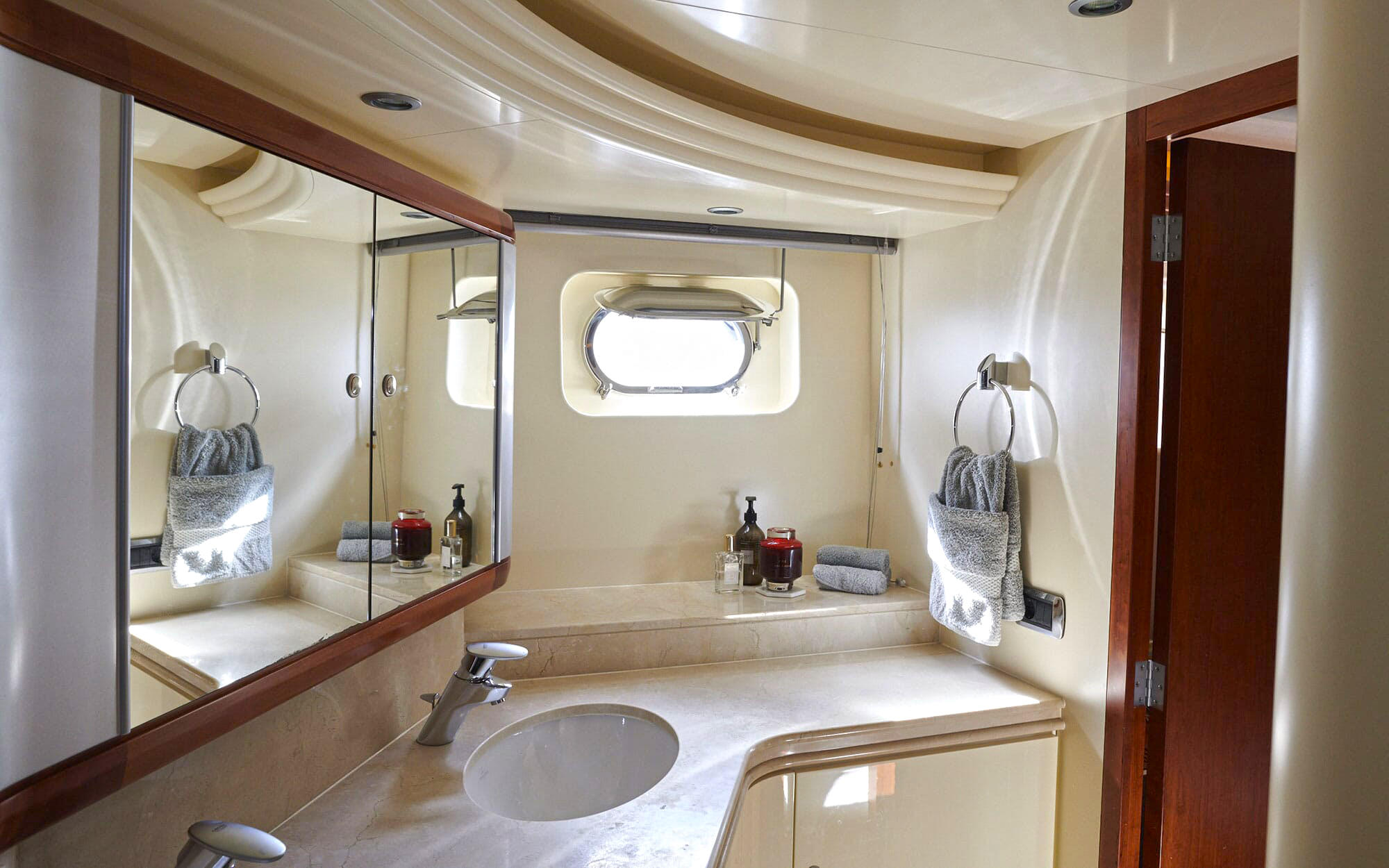Yacht Moonen 84 TissoT Yachts Switzerland