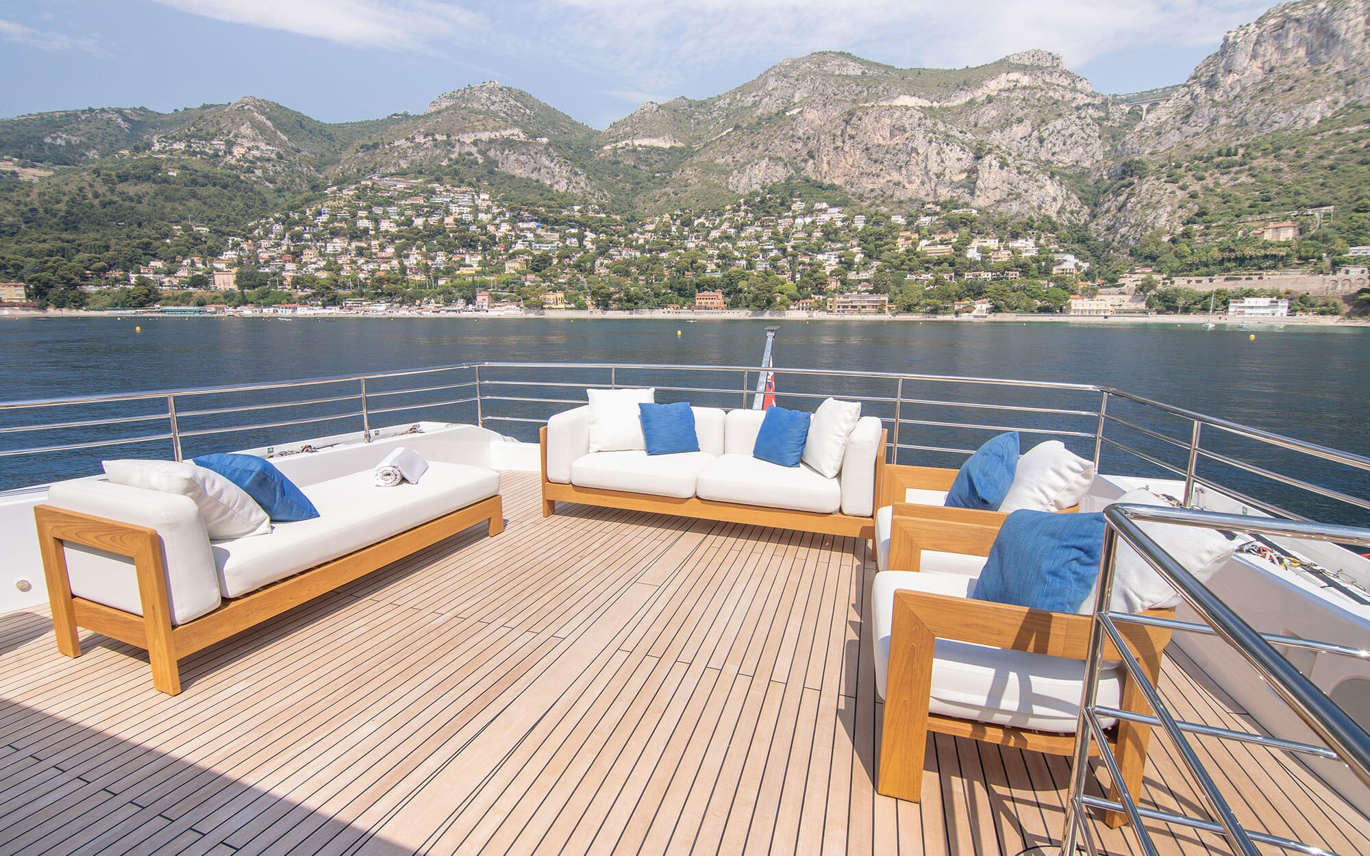 Yacht Gulf Craft Majesty 100 TissoT Yachts Switzerland