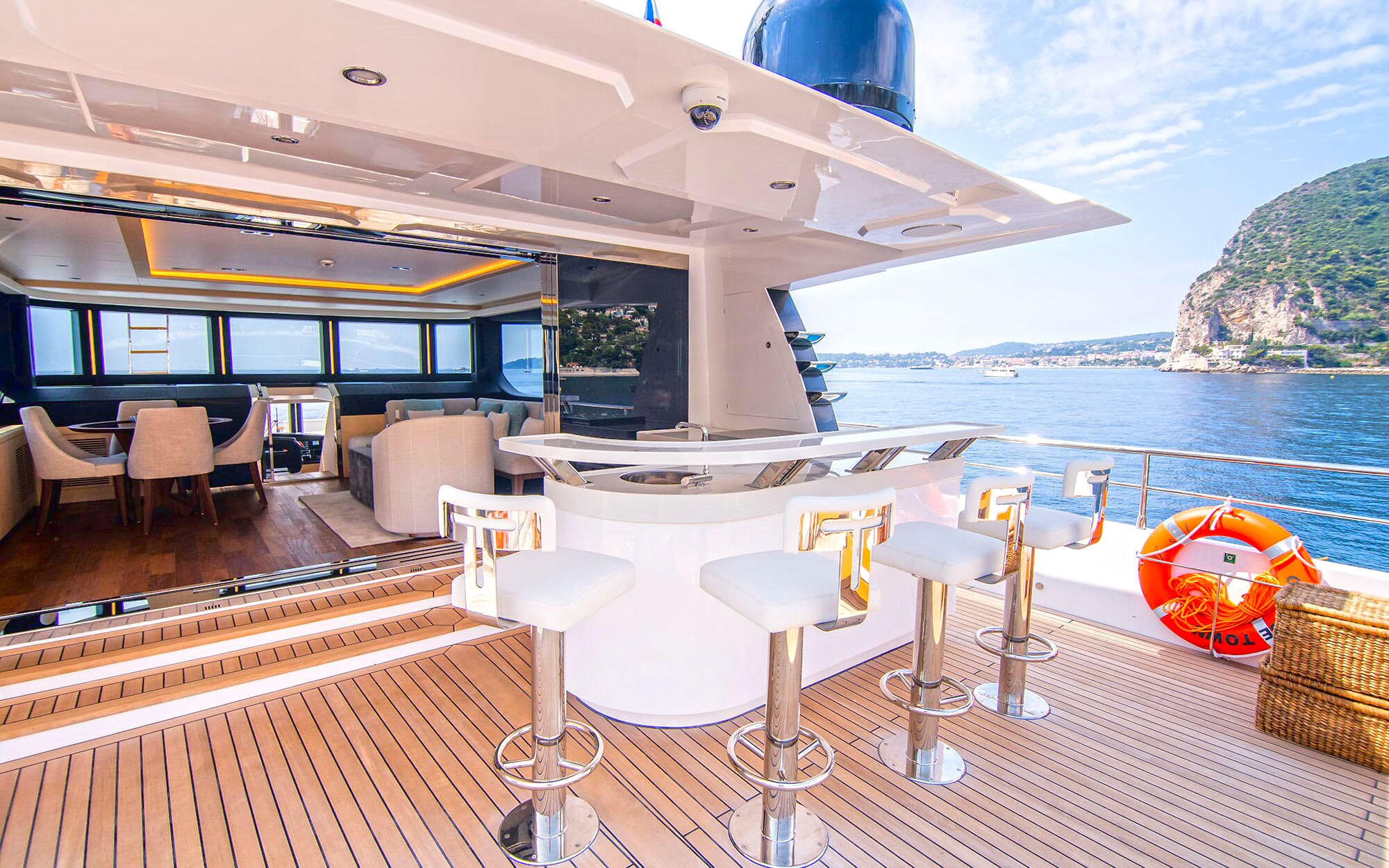 Yacht Gulf Craft Majesty 100 TissoT Yachts Switzerland