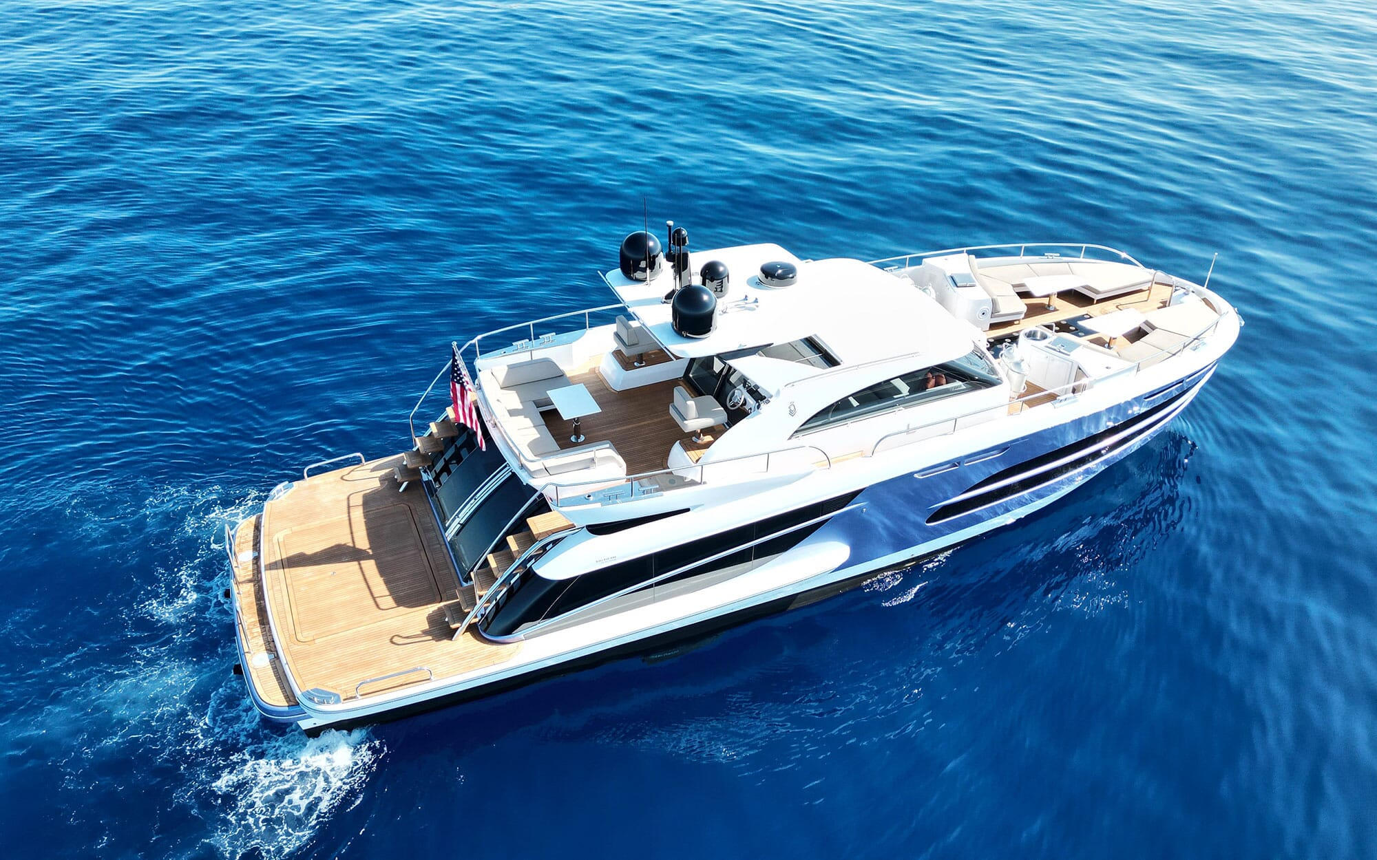 Yacht Van Der Valk 18 TissoT Yachts Switzerland