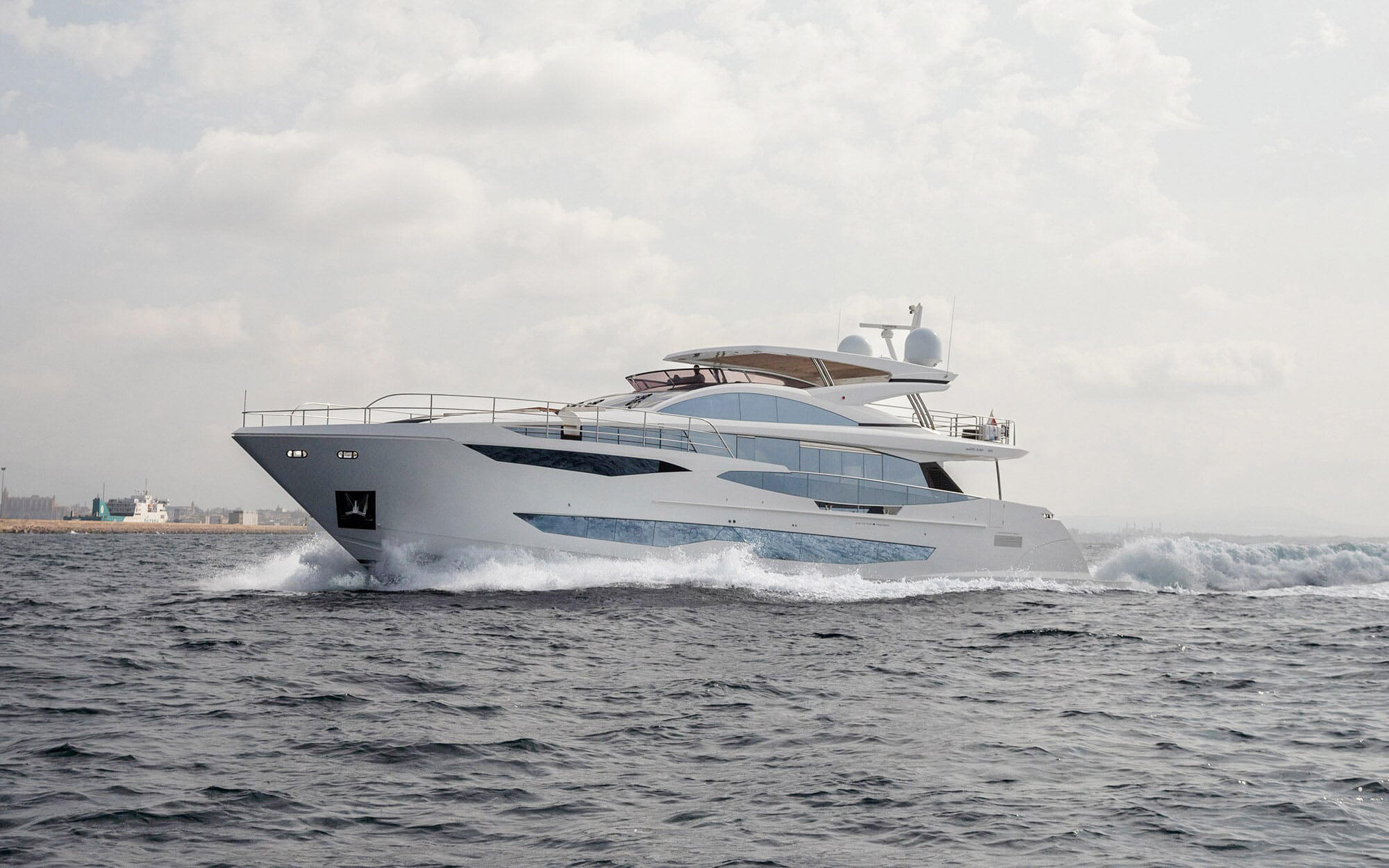 Yacht Pearl 95 TissoT Yachts Switzerland