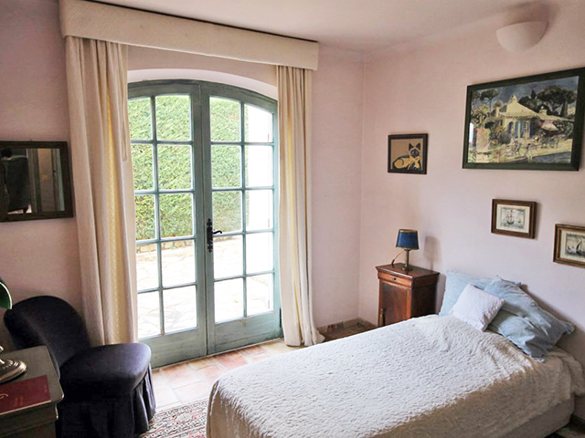 St-Tropez 83990 PROVENCE-ALPES-COTE D'AZUR - Villa 5.0 rooms - TissoT Realestate