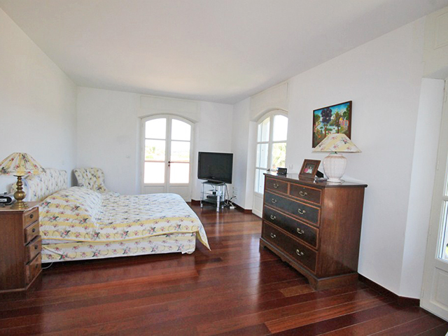 St-Tropez TissoT Realestate : Detached House 8.0 rooms