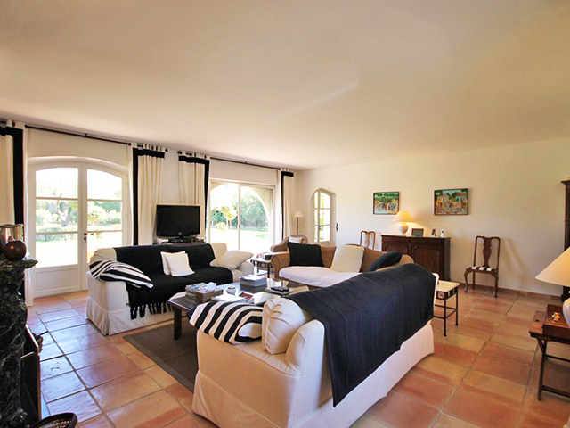 St-Tropez TissoT Immobilier : Villa individuelle 8.0 pièces