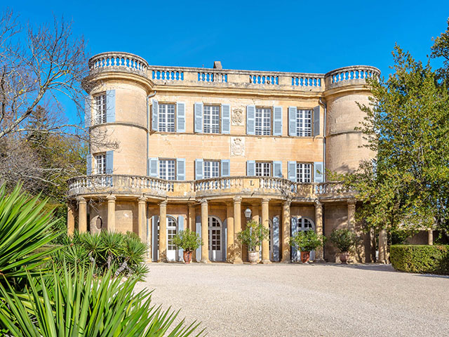 Uzes - Schloss - Immobilienverkauf - Frankreich