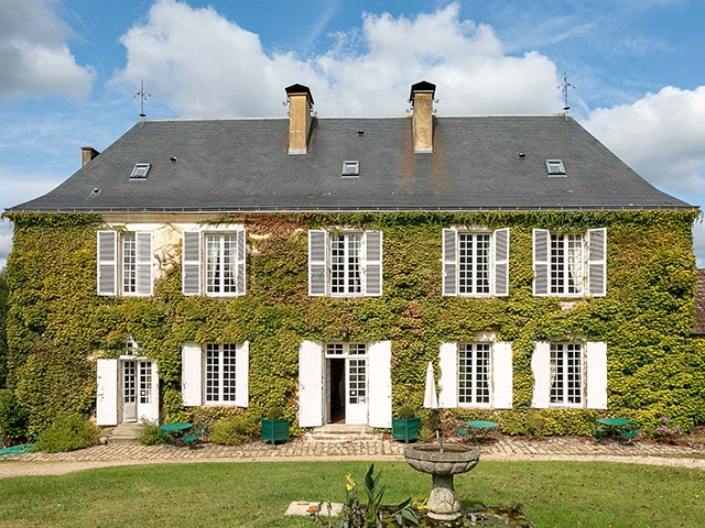 Saint-Sauveur - Herrschaftshaus - Immobilienverkauf - Frankreich