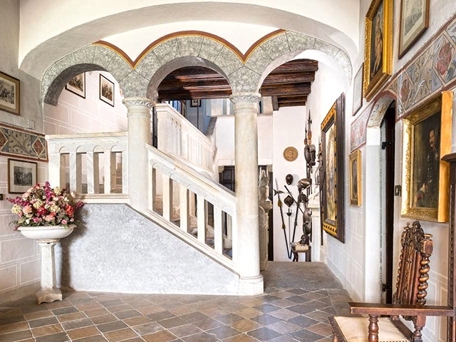 real estate - Saluzzo - Château 12.0 rooms