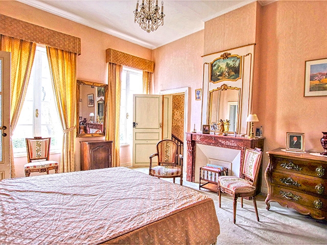 Montauban 82000 LANGUEDOC-ROUSSILLON-MIDI-PYRENEES - Flat 10.0 rooms - TissoT Realestate