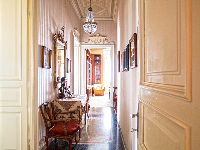 Genova TissoT Realestate : Appartement 7.5 rooms