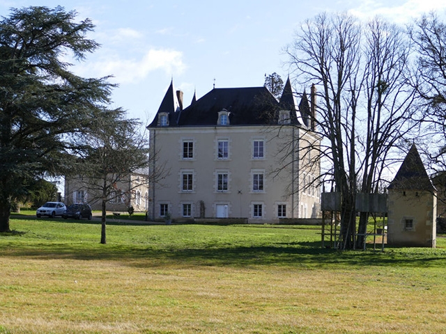 Montmorillon -  Castle - Real estate sale France TissoT Realestate International TissoT 