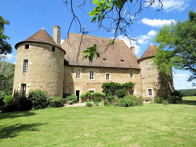 Decize -  Castle - Real estate sale France TissoT Realestate TissoT 