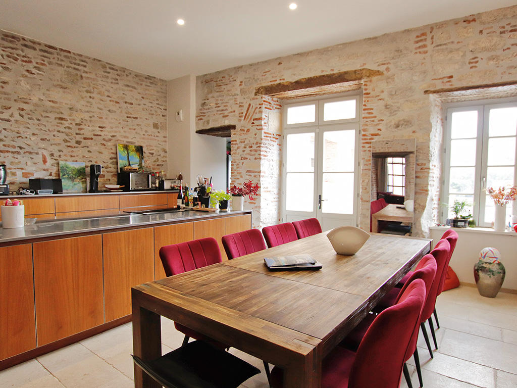 Cahors TissoT Realestate : House 7.0 rooms
