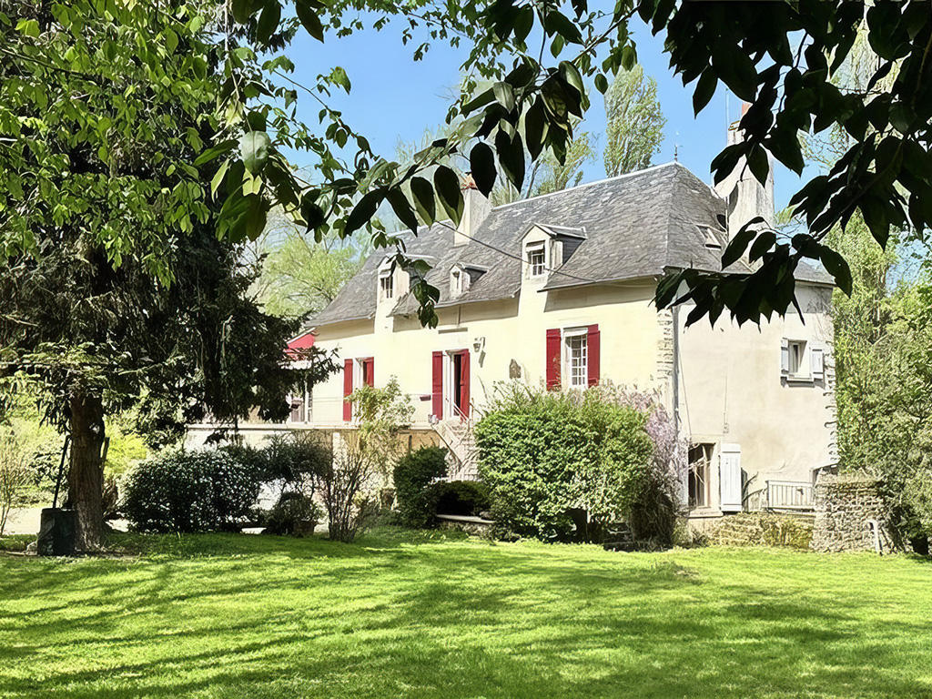 Argenton-sur-Creuse - Haus 20.0 rooms - international real estate sales
