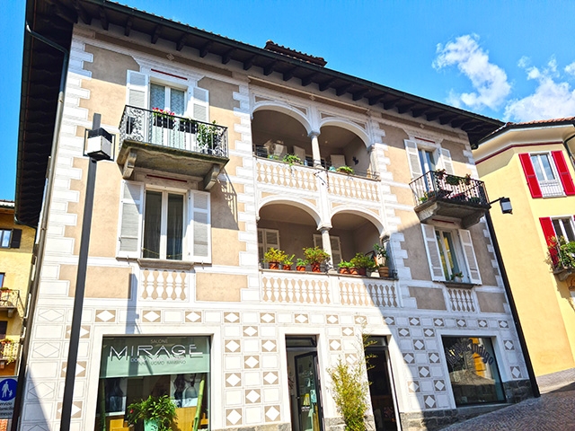 Locarno - Magnifique Immeuble commercial et résidentiel 15.0 pièces - Vente immobilière