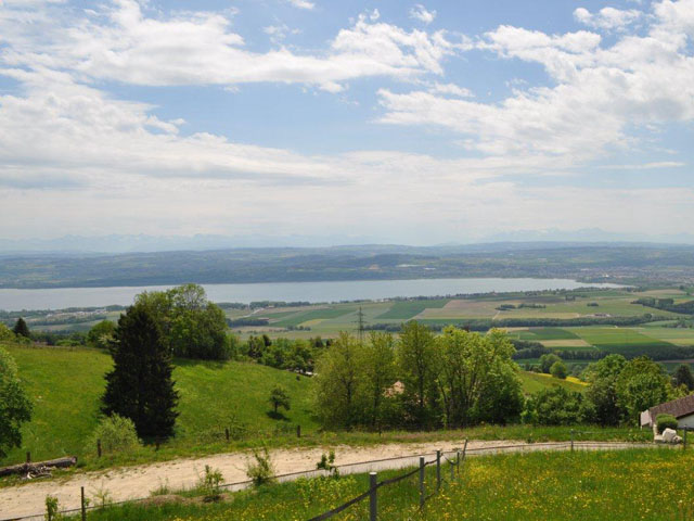 Bien immobilier - Villars-Burquin - Villa individuelle 8 pi&egrave;ces