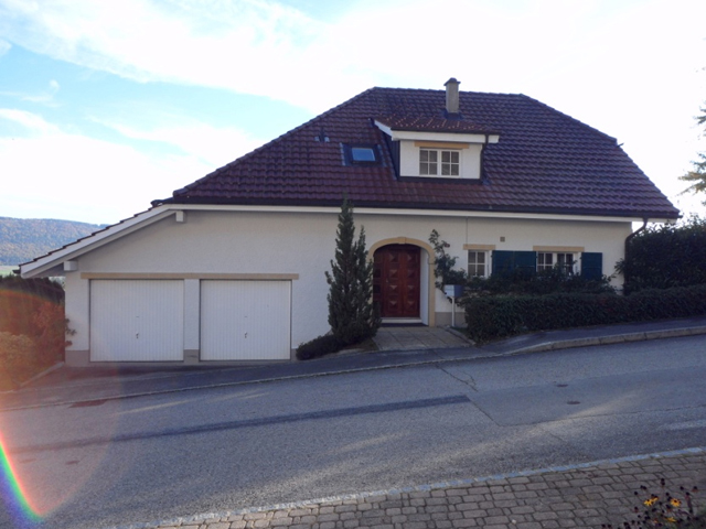 Chézard-St-Martin TissoT Immobilier : Villa individuelle 8.5 pi&egrave;ces