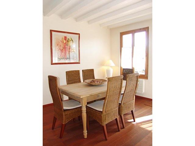 Bernex TissoT Immobilier : Maison villageoise 9 pi&egrave;ces