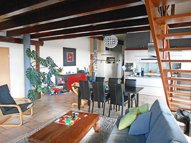 Bien immobilier - Chézard-St-Martin - Appartement 6.5 pi&egrave;ces