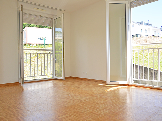 real estate - Belmont-sur-Lausanne - Flat 5.5 rooms