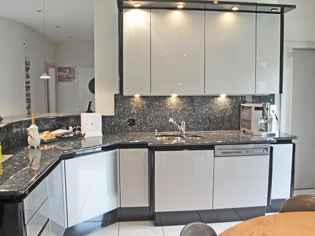 Courtételle TissoT Immobilier : Villa individuelle 10 pi&egrave;ces