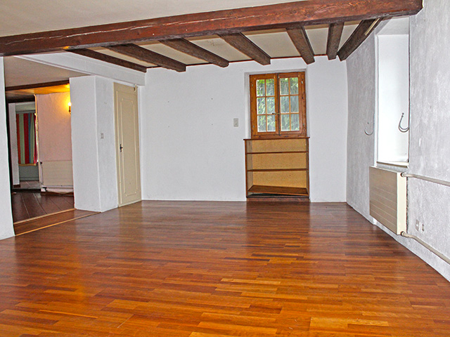 real estate - Lavigny - House in village 3.5 rooms