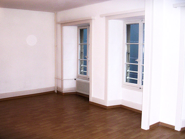 real estate - Yverdon-les-Bains - Commercial and residential building - rooms
