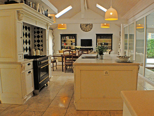Bien immobilier - Pomy - Villa individuelle 10 pi&egrave;ces