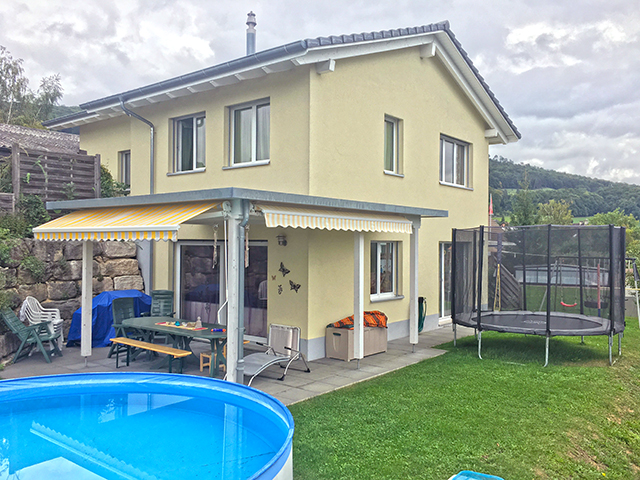 Nenzlingen - Detached House 5.5 rooms - real estate purchase