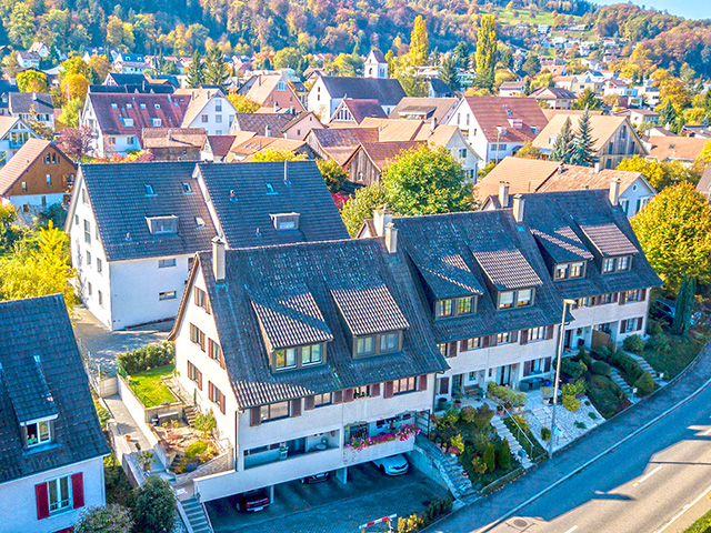 Pfeffingen - Doppeleinfamilienhaus 5.5 pi&egrave;ces