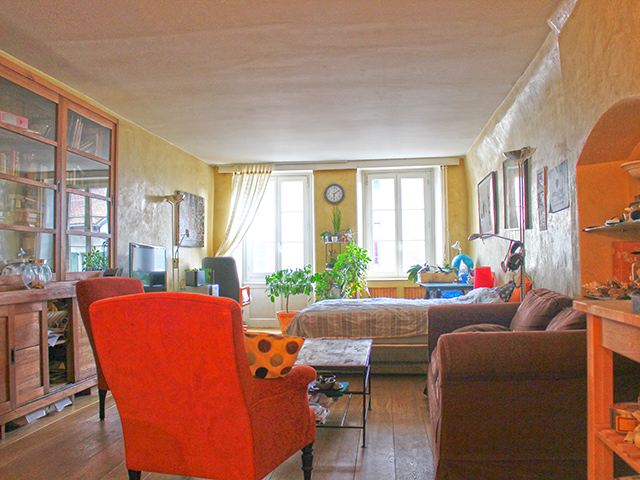 Rolle TissoT Realestate : House in village 8.5 rooms