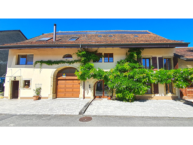 La Chaux -Stadthaus 8.5 rooms - purchase real estate