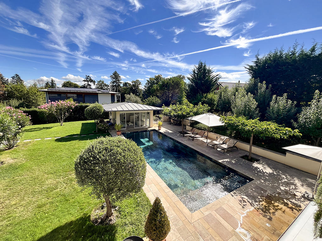 Bien immobilier - Pregny-Chambésy  - Maison 9.0 pi&egrave;ces