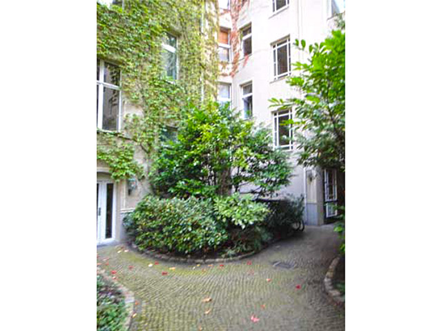Berlin - Mitte - Immeuble commercial et résidentiel TissoT Immobilier - Vente achat transaction investissement rendement