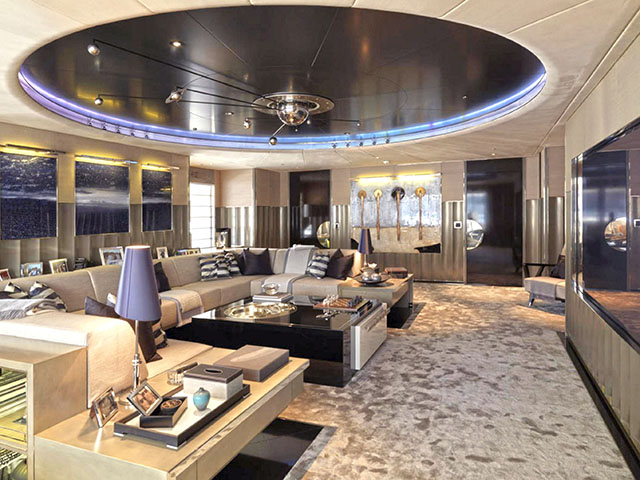 Yacht Viareggio Superyachts Sealyon TissoT Immobilien Schweiz