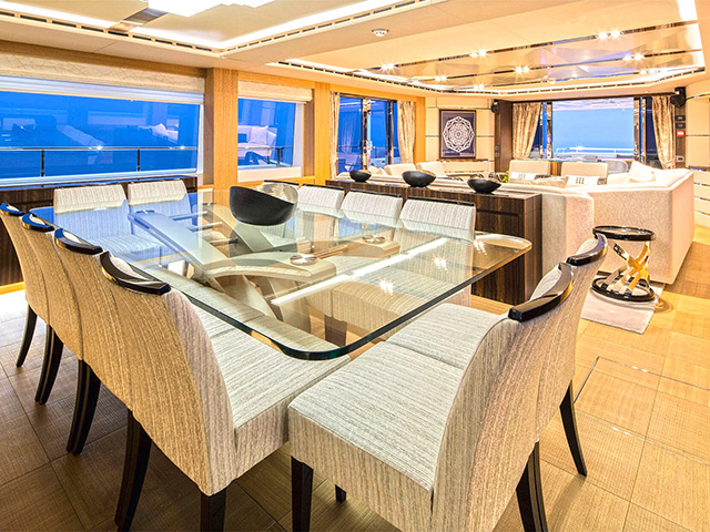 Yacht Gulf Craft Majesty 110 TissoT Immobiliare